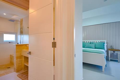 Juan Dolio - El Pueblo Apartamento | Caribbean Sea Breathless Views Apartment