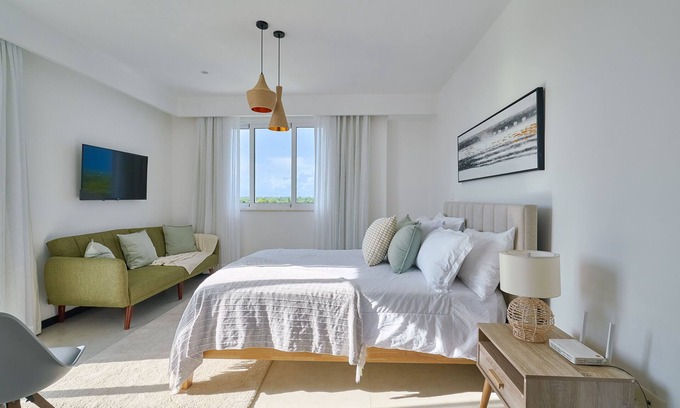 Juan Dolio - El Pueblo Apartamento | Caribbean Beachside Hidden Oasis Apartment