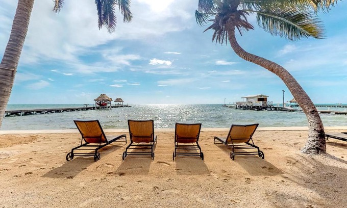 San Pedro Hotel | Caribbean Lily @ Caribe Island
