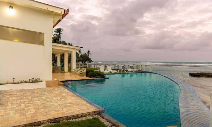 Eastern Panama Casa | Caribbean Paradise - Beachfront Getaway