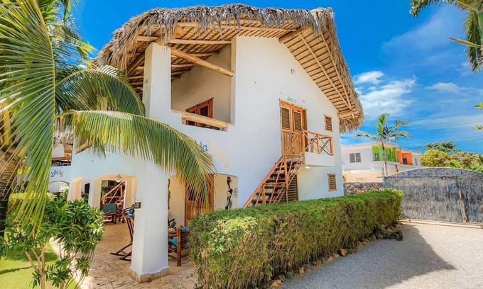 Las Galeras Villa | Caribbean villa a 10-minute walk from 2 fantastic white sand beaches.