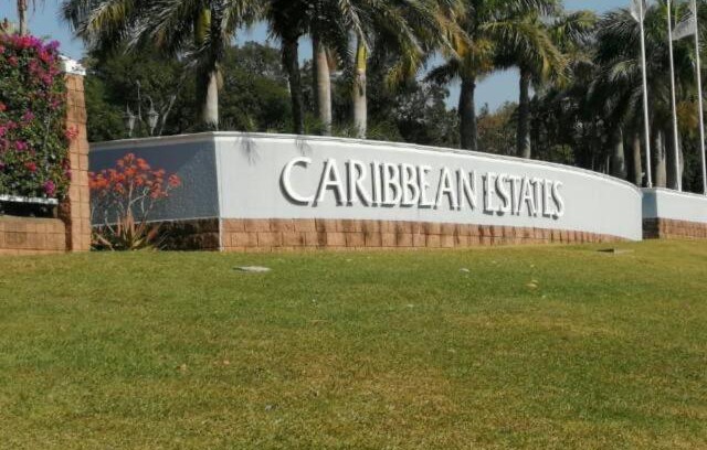 Port Edward Apartamento | Caribbeans Estates Villa T13 Tortuga