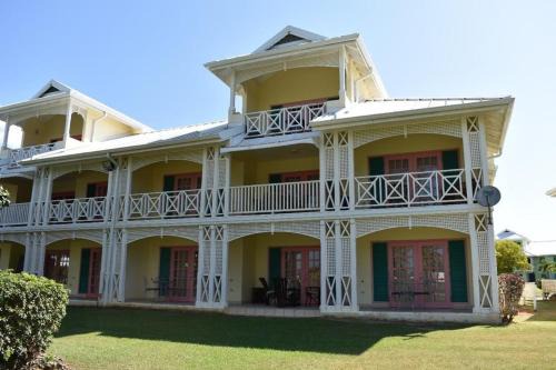 Lowlands Casa | Caribbliss Suites