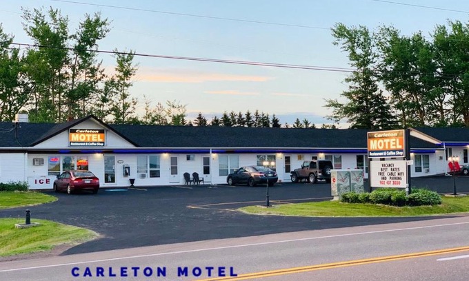 Borden-Carleton Cama Y Desayuno | Carleton Motel and Coffee Shop