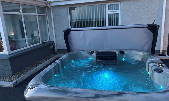 Newry Casa | Carlingford View.A beautiful totally refurbished cottage with stunning views