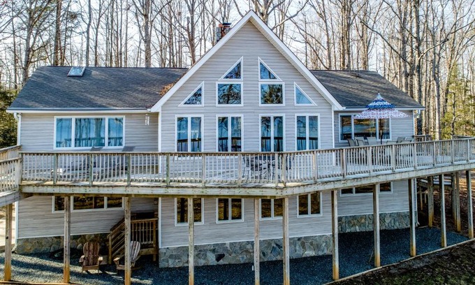Panamint Shores Casa | Carlisle at Saw Mill Coves
