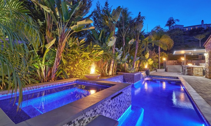 Carlsbad Casa | Carlsbad Oasis, Luxe 5 BR + Studio. Pool, Spa, Outdoor Dining|Close to Beach