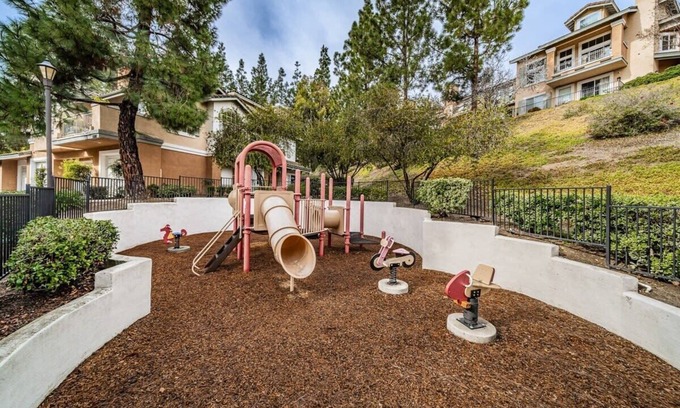 Carmel Mountain Ranch Condominio | Carmel Mountain Condo- Pool and Panoramic Views!