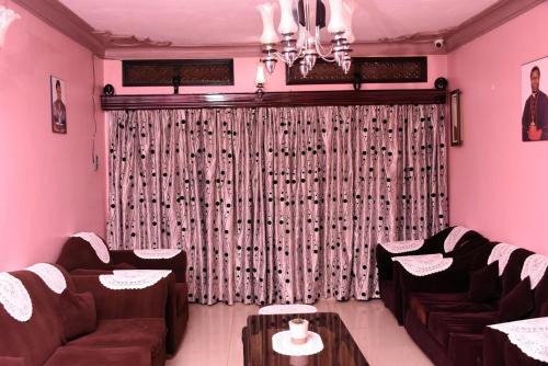 Namugongo Apartamento | Carmella Exquisite Home Jjanda