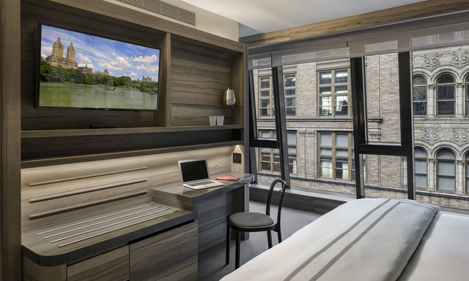 Central Park South Hotel | Carnegie Hotel