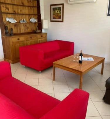 Port Elliot Casa | Carnegie House 3 Carnegie St Port Elliot - BYO Linen
