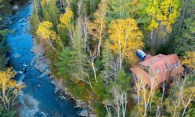 Carrabassett Valley Casa | Carrabassett Wheelhouse ~ Bicicleta de montaña inspirada frente al río Inicio