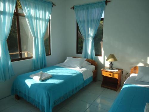 Puerto Villamil Cabina | Cartago Bay