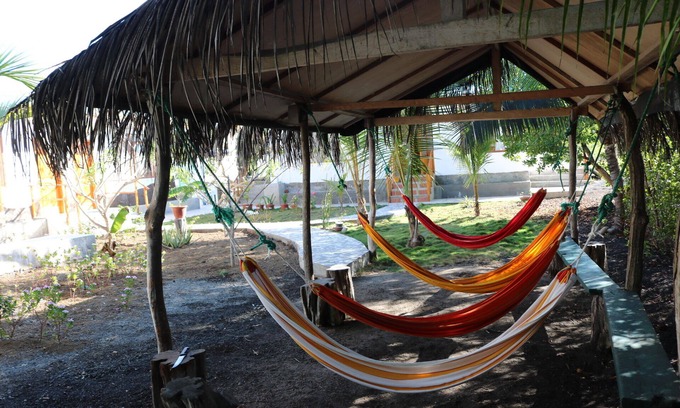 Puerto Villamil Casa | Cartago Bay