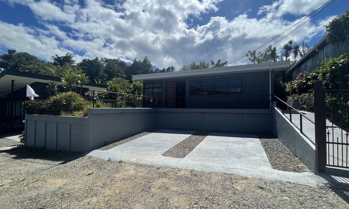 Cantón de Desamparados Casa | Carvalkar Mountain House
