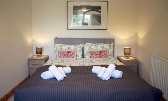 Carlisle Apartamento | Carvetii - Uriah House - 4-Bedroom House sleeps up to 10 people