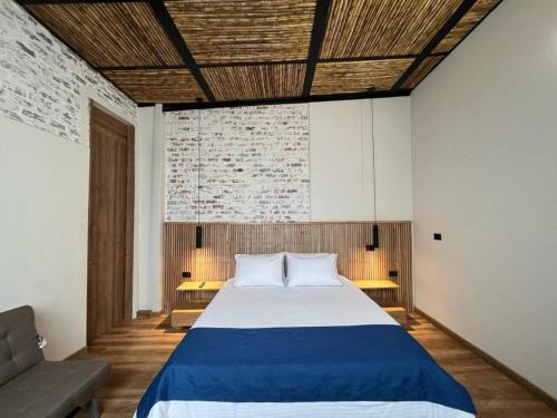 Usaquen Cama Y Desayuno | Casa 121, calle 121 no 7-18