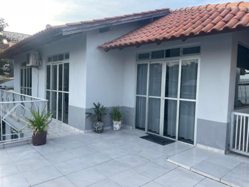 Santinho Casa | Casa 2 quartos Praia dos Ingleses e Santinho