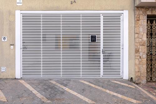 Zona Leste Casa | Casa 3 dormitorios, garagem e portão Automático no Tatuapé