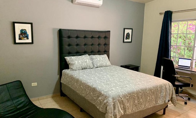 Tegucigalpa Cama Y Desayuno | Casa 3741 es lujo, confort y arte