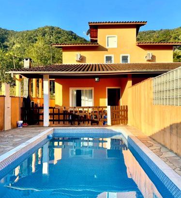 Mococa Casa | Casa 4Quartos-2 suites com Ar condicionado -Condominio Mar Verde- Piscina Privativa-Próx Praia da MOCOCA ! Próx à divisa com UBATUBA !