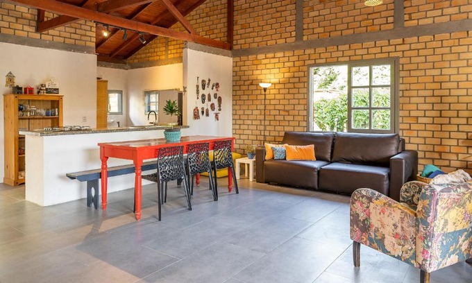 Ibiraquera Casa | Casa a 120m da Lagoa do Meio Ibiraquera TAI025