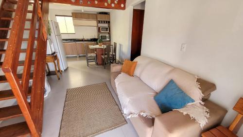 Zimbros Casa | Casa a 2 quadras da Praia de Zimbros RW2724