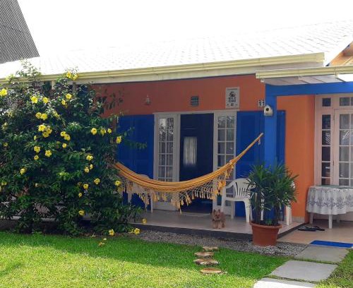 Palhoca Casa | Casa a 50m praia da Pinheira configuravel de 1 ate 8 pessoas