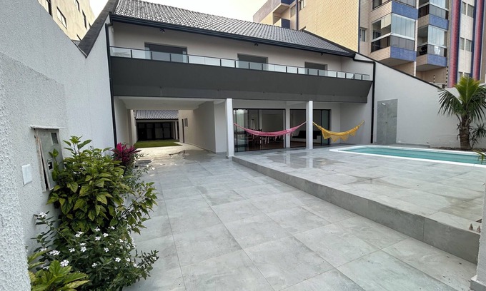 Matinhos Casa | Casa a Beira-mar