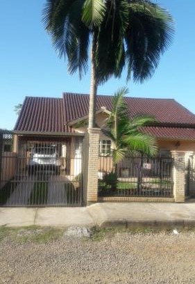 Torres Casa | Casa agradável com piscina