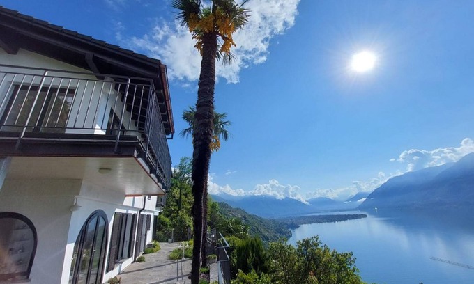 Ronco sopra Ascona Casa | Spacious single-family house, newly renovated in 2016 on fantastic, quiet hillsi