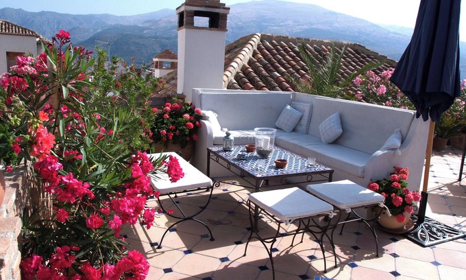 Pinos del Valle Cama Y Desayuno | Casa Aire de Lecrin