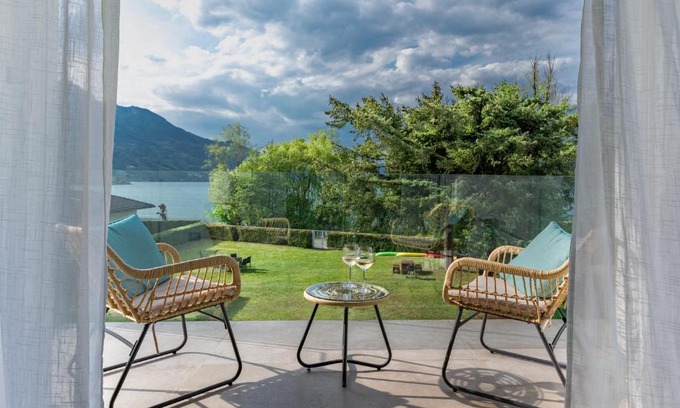 Calceranica al Lago Apartamento | Casa al Lago di TSS' - Ampio Giardino Fronte al Lago - Perfetto per Famiglie e Gruppi a Calceranica al Lago