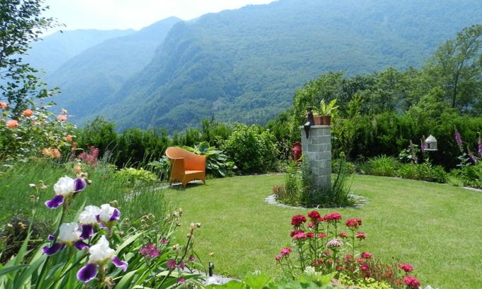 Aurigeno Apartamento | CASA ALLA CASCATA House by the Waterfall and Garden of Senses