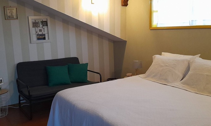 Esmoriz Casa | Casa Amarela 10 m from the beach