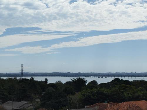 Guaira Casa | Casa Amarte - Sobrado Privado com Garagem