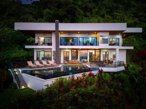 Dominical Villa | Casa Amigos - By Pura Villas