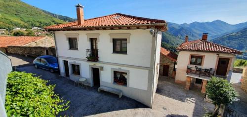 Lena Casa | Casa Amparo