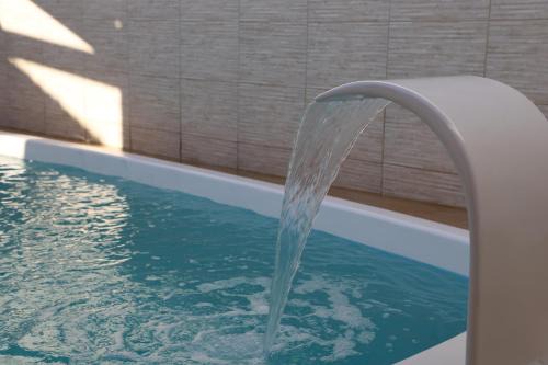 Juazeiro Casa | Casa ampla e agradável com piscina e churrasqueira