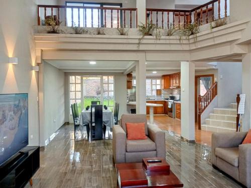 Cuenca Casa | Casa amplia con espacio verde