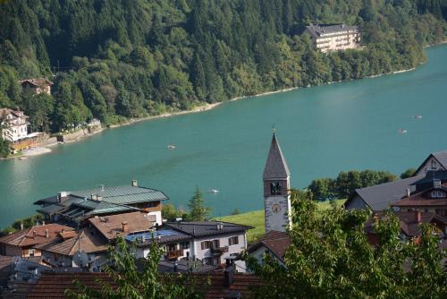 Molveno Apartamento | Casa Angelo