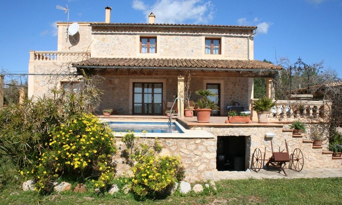 Son Servera Chalet De Esquí | Casa de campo con piscina, instalaciones de primera y vistas de la costa