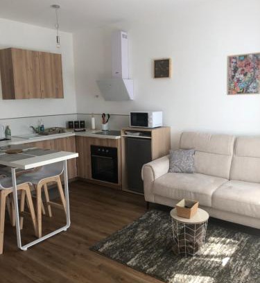 Quincy-Voisins Apartamento | Casa Armando, beau F2, 2 places de parking clos, proche Disneyland