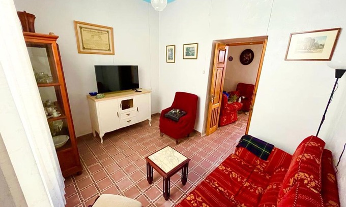 Canete la Real Casa | Casa Béjar, Tranquila casa con chimenea, patios, junto a la piscina
