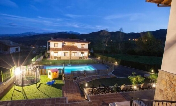 San Martín de Bada Cabaña | CASA BADIMIA 8+3 PLAZAS * Picos de Europa