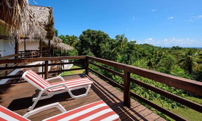 El Limon Villa | Casa Bamboulita - Villa de 5 dormitorios con vistas al mar en medio de la naturaleza