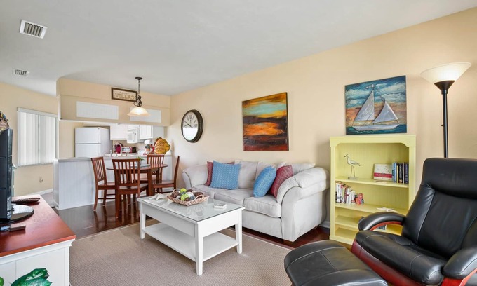 Mid Island Condominio | CASA BELLA C - 1 cama / 1 baño - Pasos a la playa