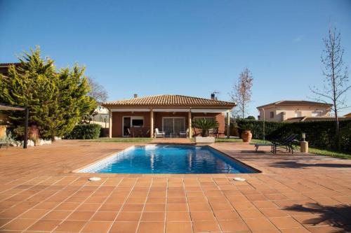 Bigues I Riells Casa | Casa Bella con piscina