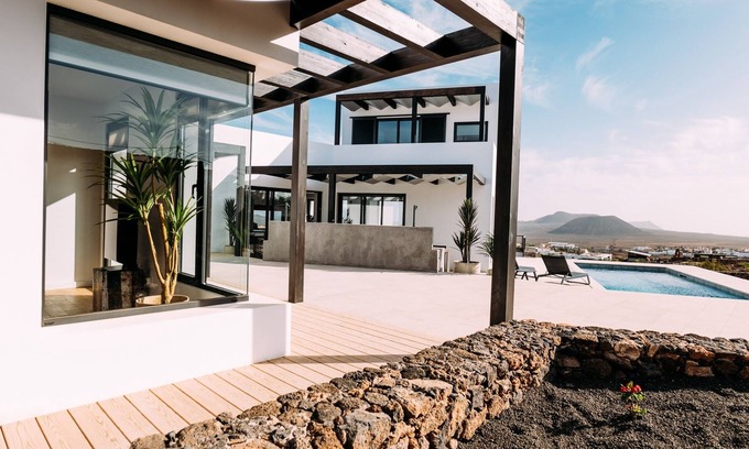 Villaverde Villa | Casa Belvedere - Villa con fantásticas vistas, ¡terminación en enero de 2024!