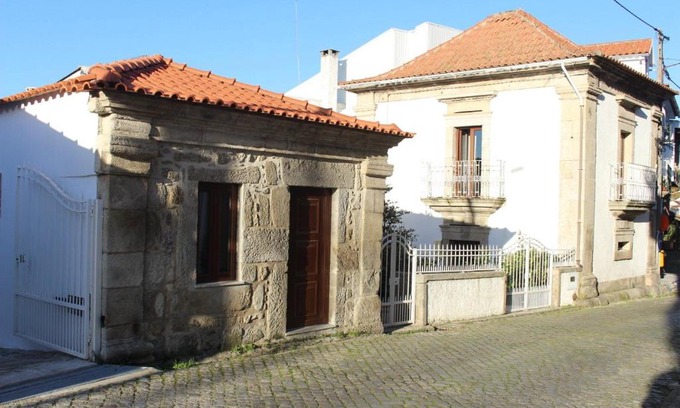 Gouveia Casa | Casa Bento Moura Portugal